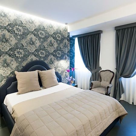 Residenza Monfy Hotel Rome Bagian luar foto