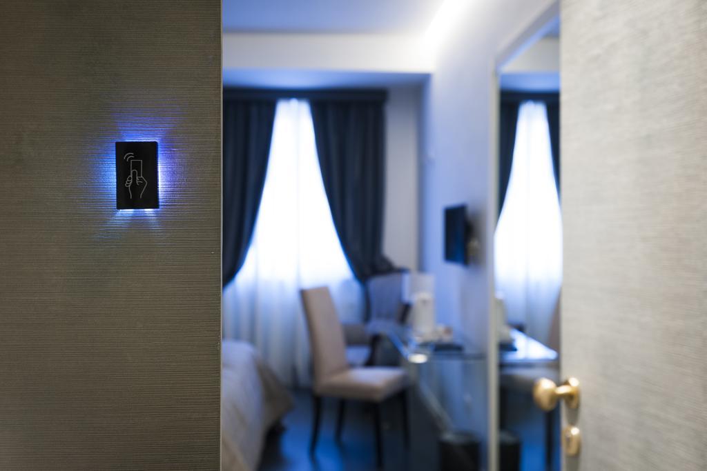 Residenza Monfy Hotel Rome Bagian luar foto