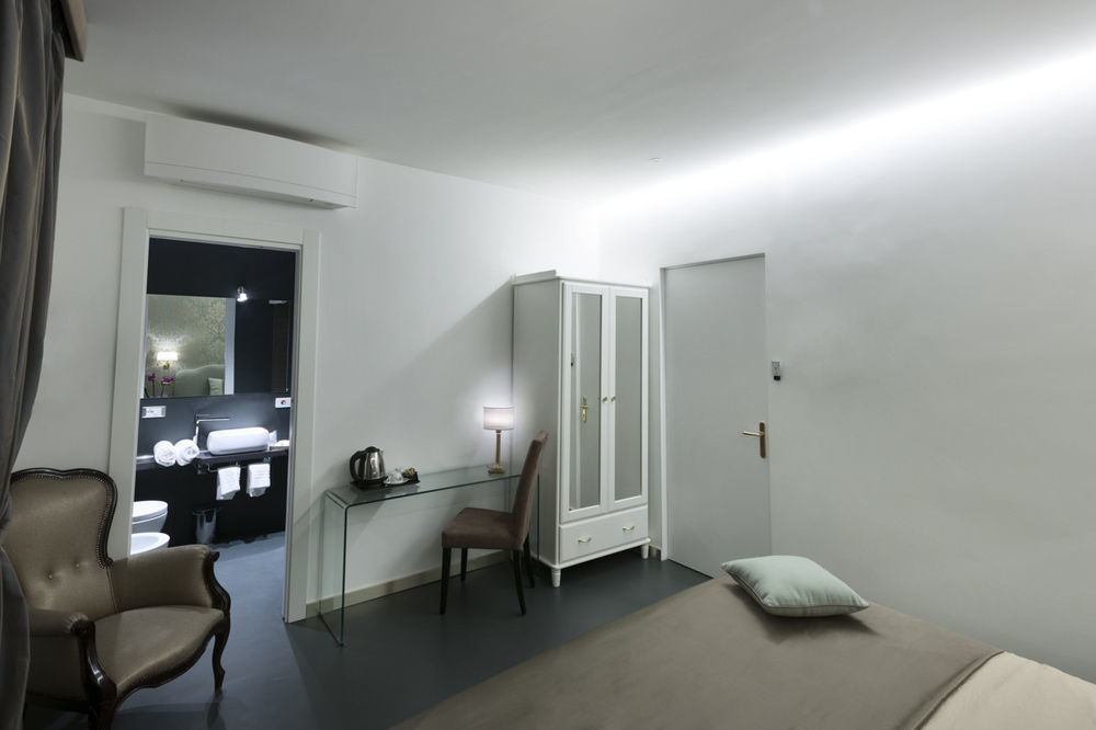Residenza Monfy Hotel Rome Bagian luar foto